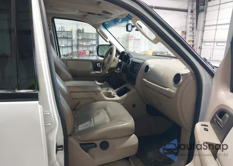 2004 Ford Expedition Nbx/Xlt from USA, damaged, VIN 1FMPU16L24LB72329